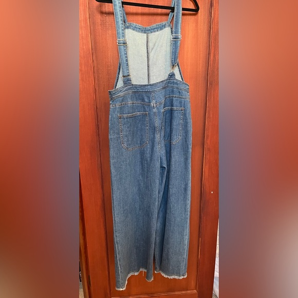 Wide Legged Denim Overalls - Picture 2 of 4